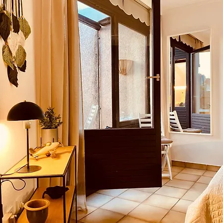 Living With Soul - Ueber Den Daechern Von Apartament